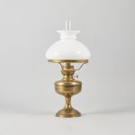 1233 2325 PARAFFIN LAMP